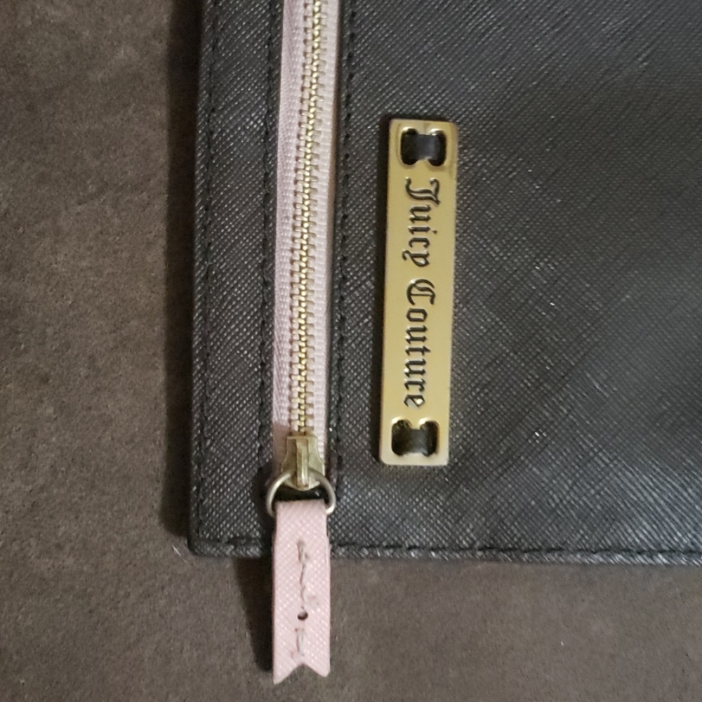 Juicy Couture clutch/ wallet - Picture 3 of 5